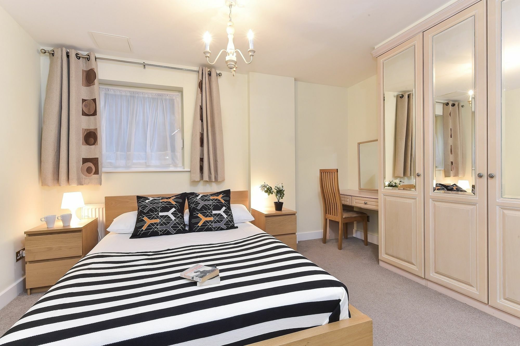 Tower Bridge Superior Apartments 런던 외부 사진
